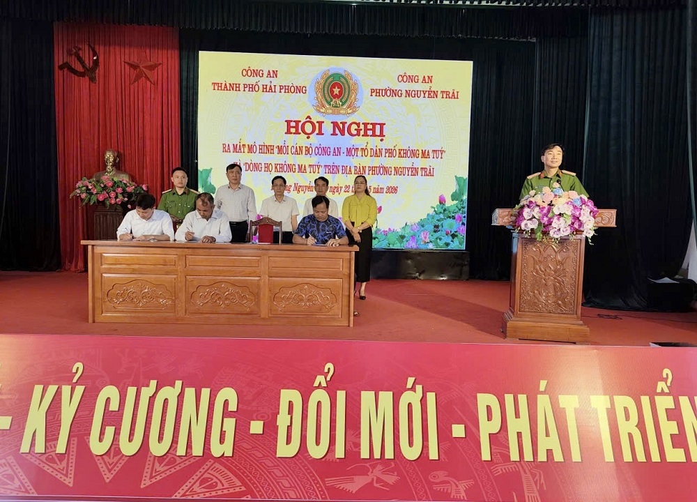 Công an phường Nguyễn Trãi ra mắt mô hình “Mỗi cán bộ Công an - Một tổ dân phố không ma túy” và “Dòng họ không ma túy”